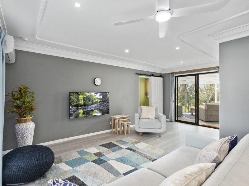 17 Kilmarnock Close, Highland Park QLD 4211
