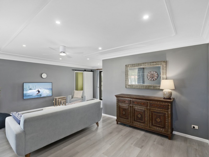 17 Kilmarnock Close, Highland Park QLD 4211