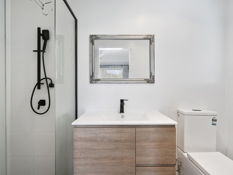 17 Kilmarnock Close, Highland Park QLD 4211