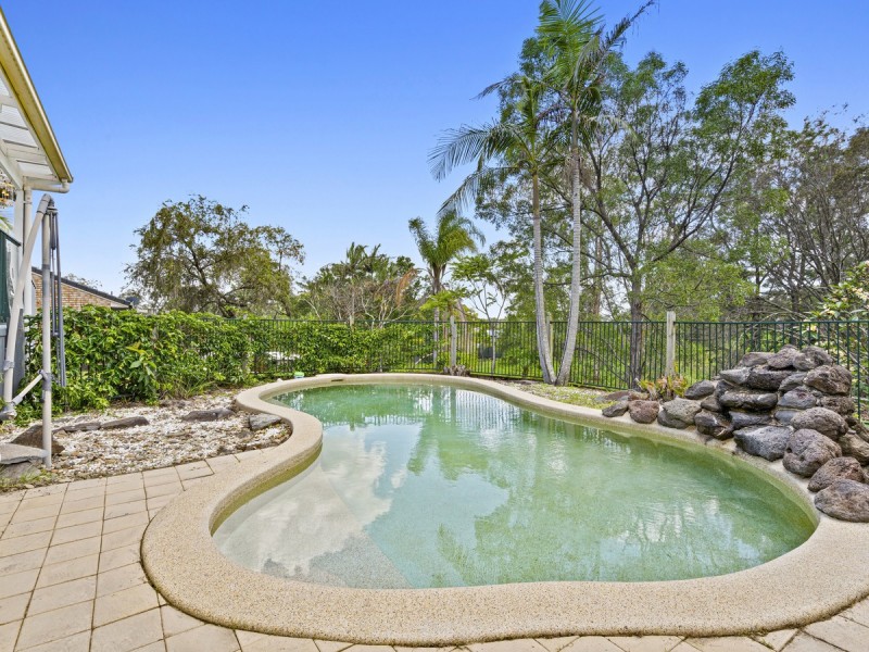 17 Kilmarnock Close, Highland Park QLD 4211