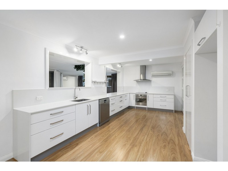 5 St Petersburg Place, Nerang QLD 4211