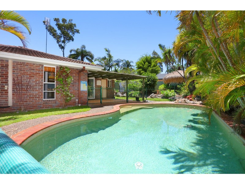 10 Kenneth Drive, Highland Park QLD 4211