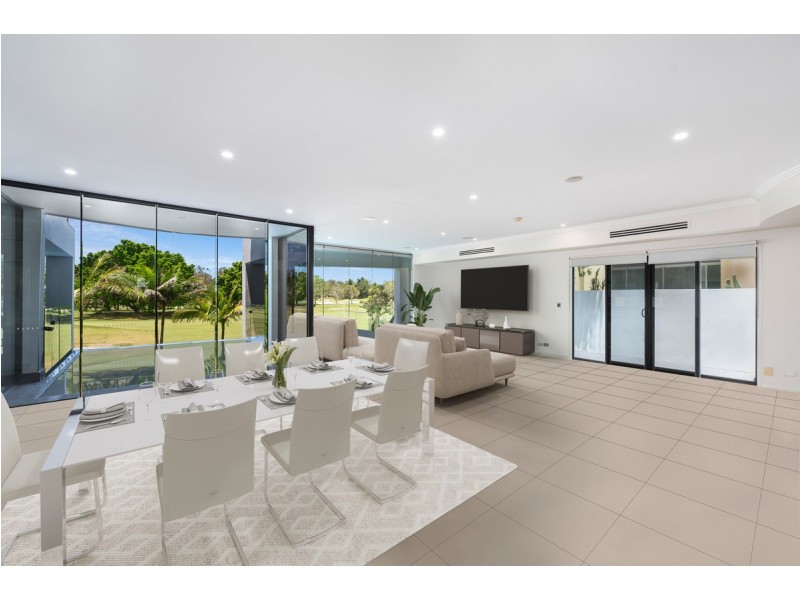 3011 Northview Parade, Benowa QLD 4217