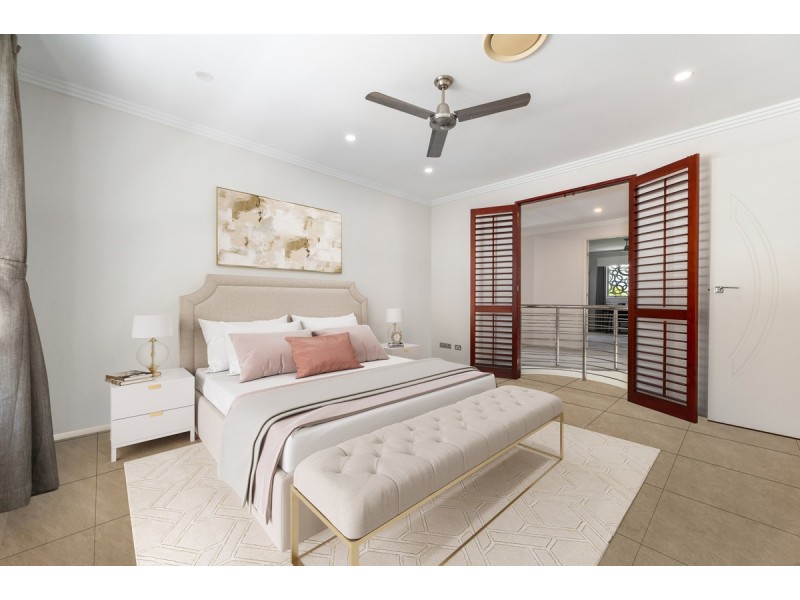 3011 Northview Parade, Benowa QLD 4217