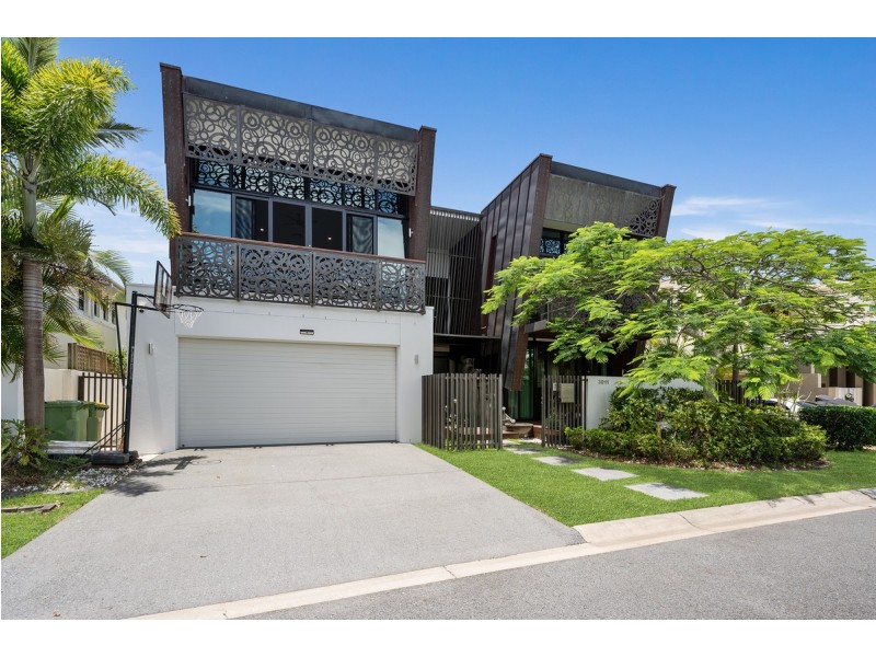 3011 Northview Parade, Benowa QLD 4217