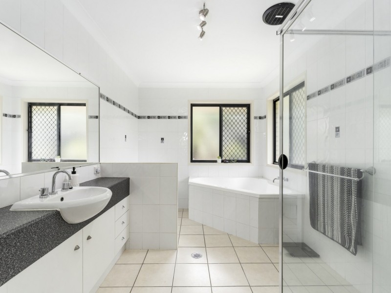 25 Rix Drive, Upper Coomera QLD 4209