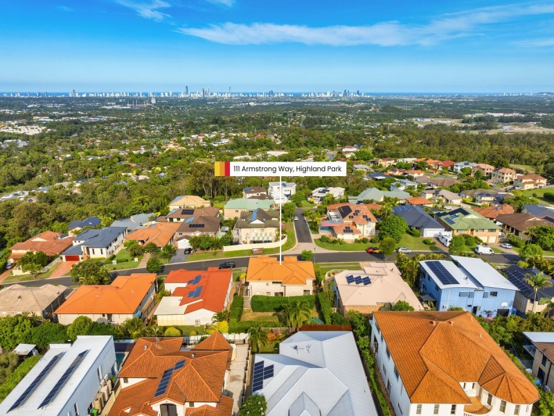 111 Armstrong Way, Highland Park QLD 4211
