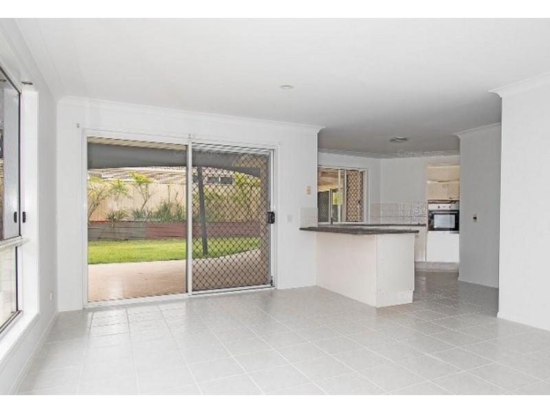 5 Longcove Place, Parkwood QLD 4214