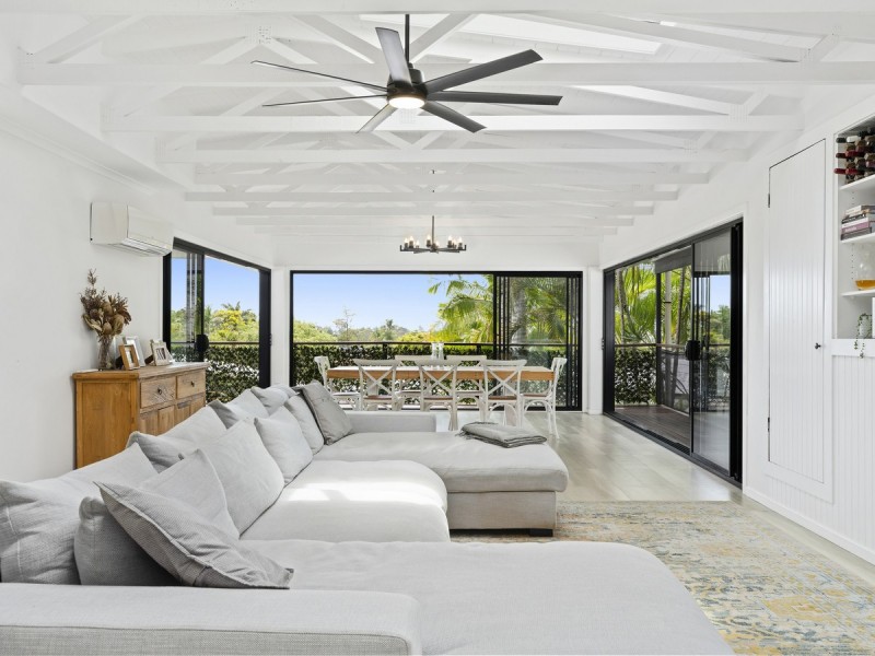 4 Toukley Court, Highland Park QLD 4211