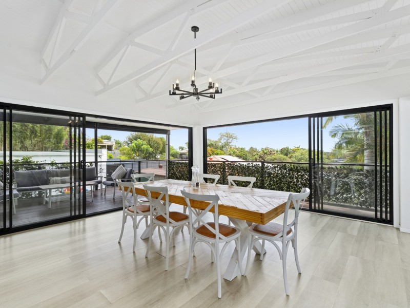 4 Toukley Court, Highland Park QLD 4211