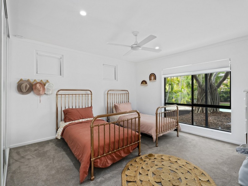 4 Toukley Court, Highland Park QLD 4211