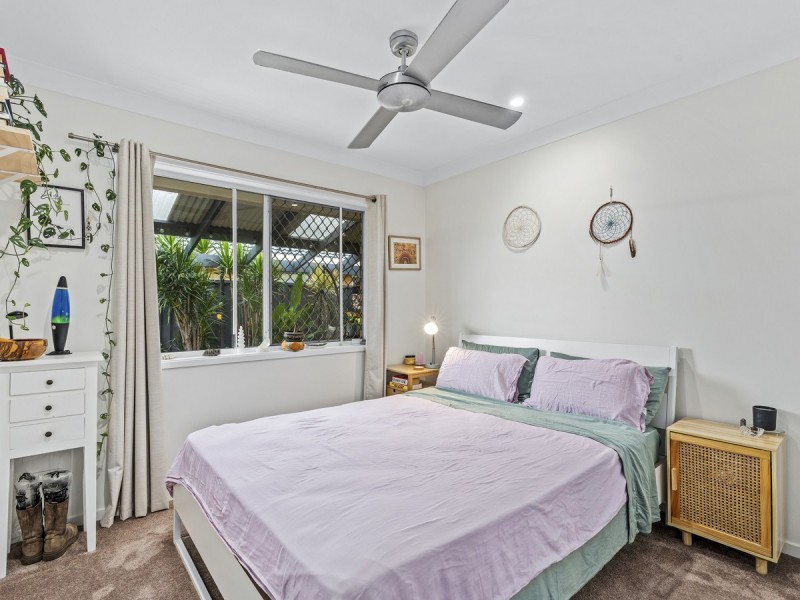 4/131 Sunshine Boulevard, Mermaid Waters QLD 4218