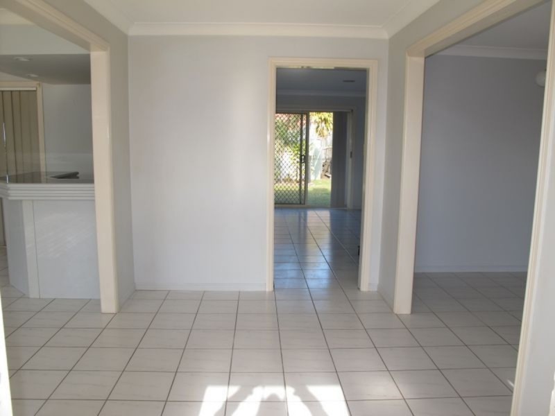 14 Kincaid Drive, Highland Park QLD 4211