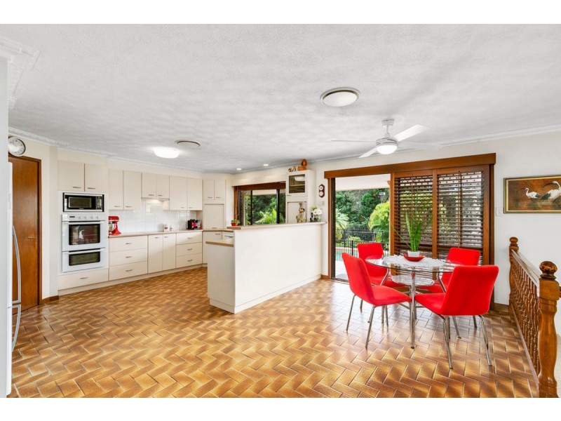 144 Alison Road, Carrara QLD 4211