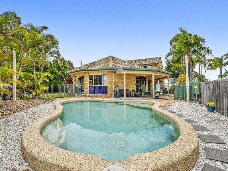 7 Nottingham Place, Highland Park QLD 4211