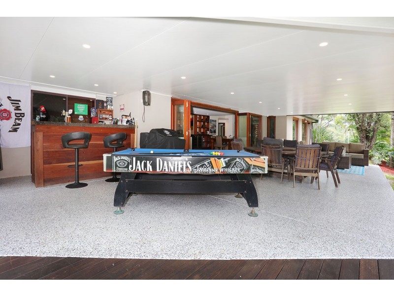 2 Mayo Court, Highland Park QLD 4211