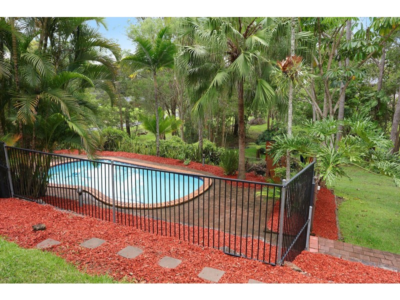 2 Mayo Court, Highland Park QLD 4211