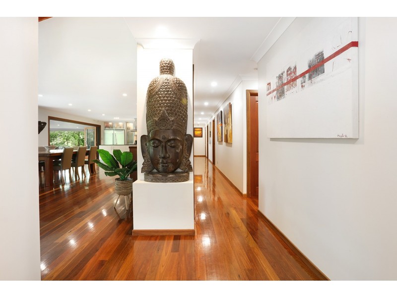 2 Mayo Court, Highland Park QLD 4211