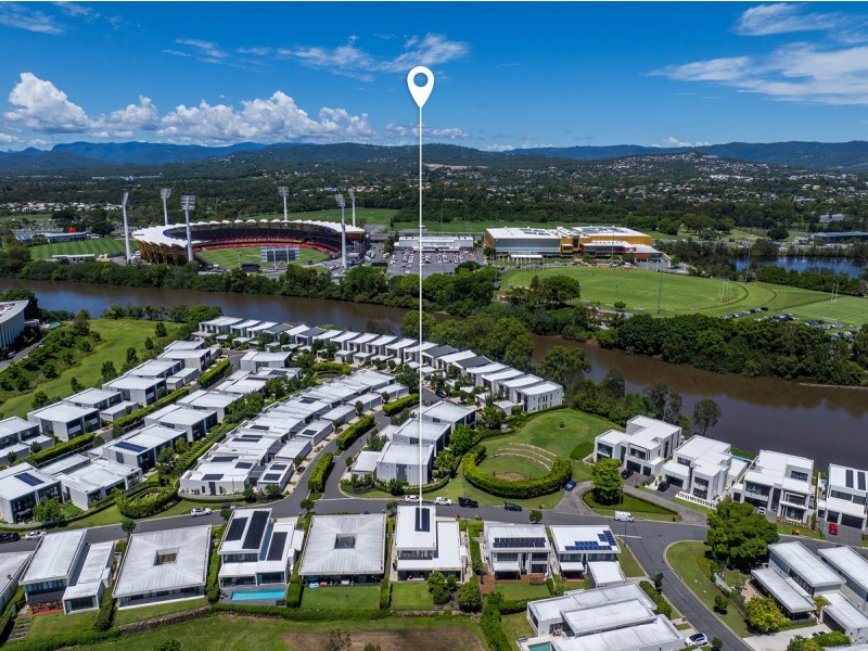 20 The Boulevarde, Benowa QLD 4217