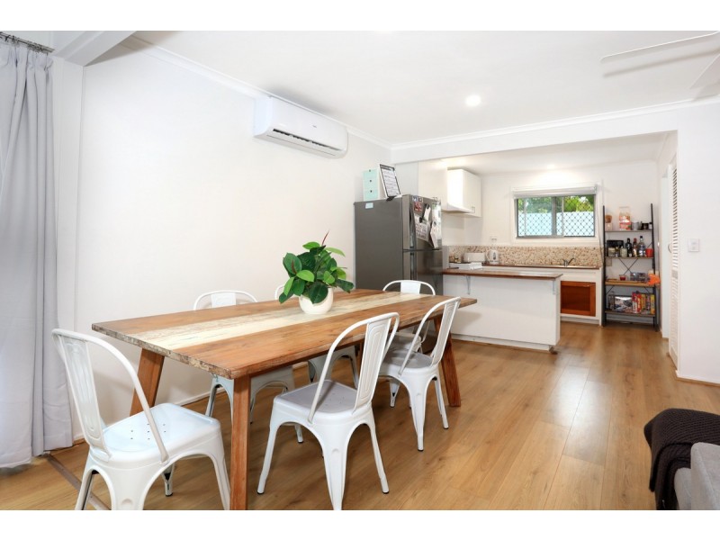 60 Benowa Road, Southport QLD 4215