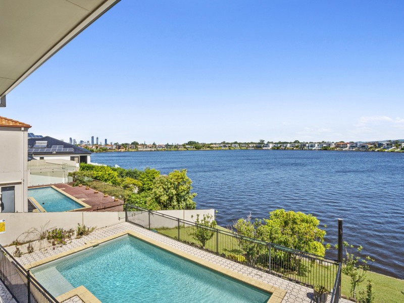 21 Annies Court, Benowa Waters QLD 4217