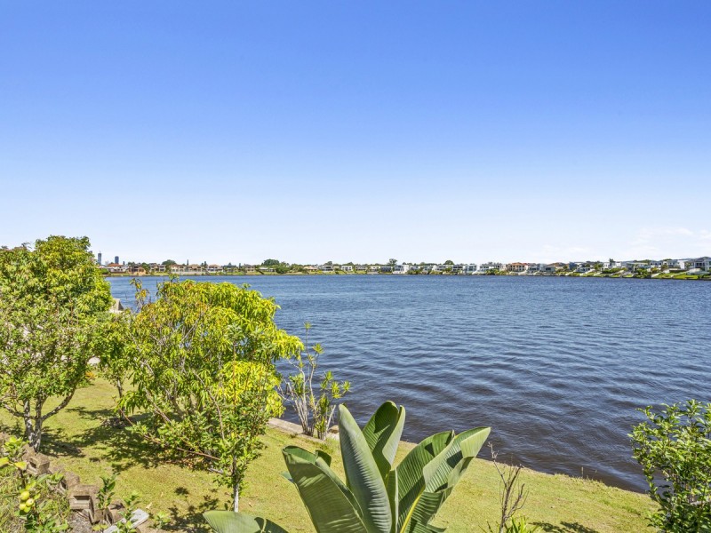 21 Annies Court, Benowa Waters QLD 4217