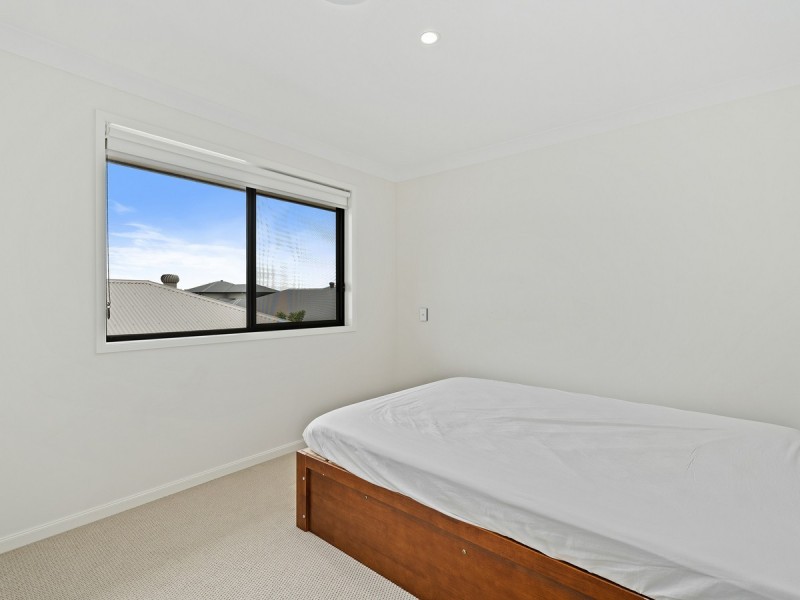 30 Citron Crescent, Helensvale QLD 4212