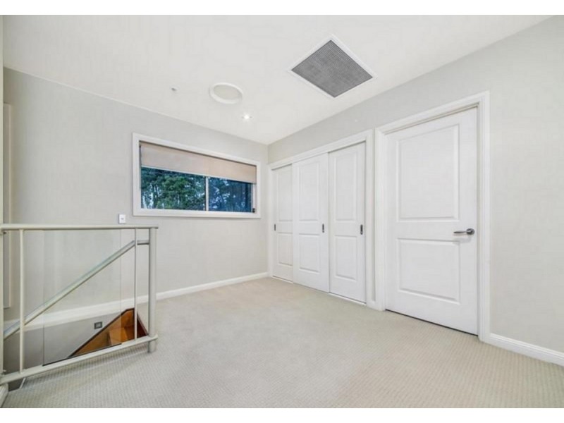 10/27-29 Gordon Street, Labrador QLD 4215