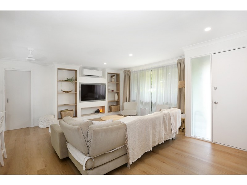 6 The Avenue, Nerang QLD 4211