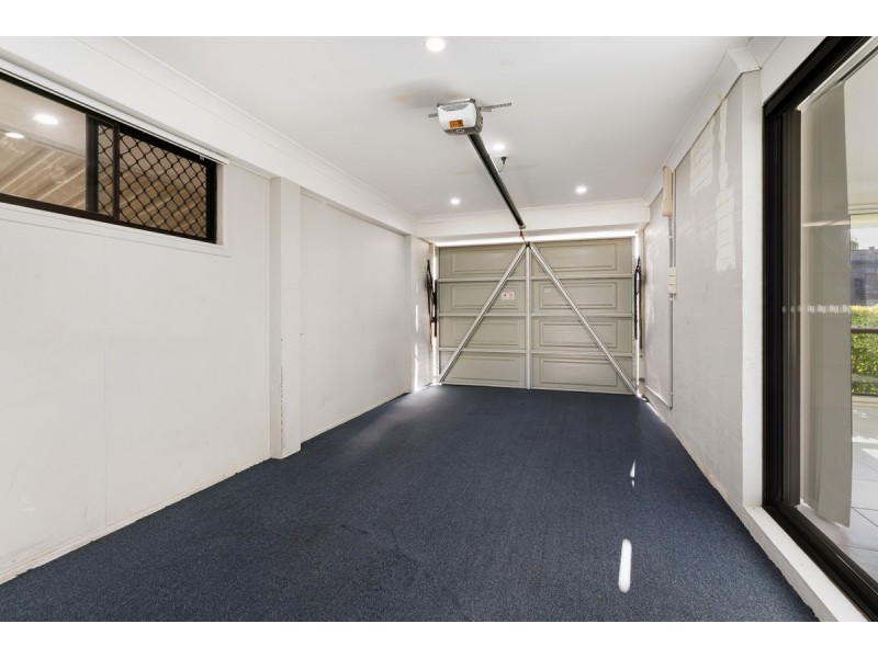 6 The Avenue, Nerang QLD 4211