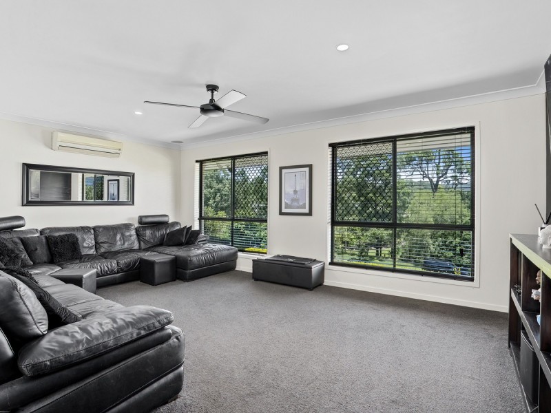 24 Peter Mills Drive, Gilston QLD 4211