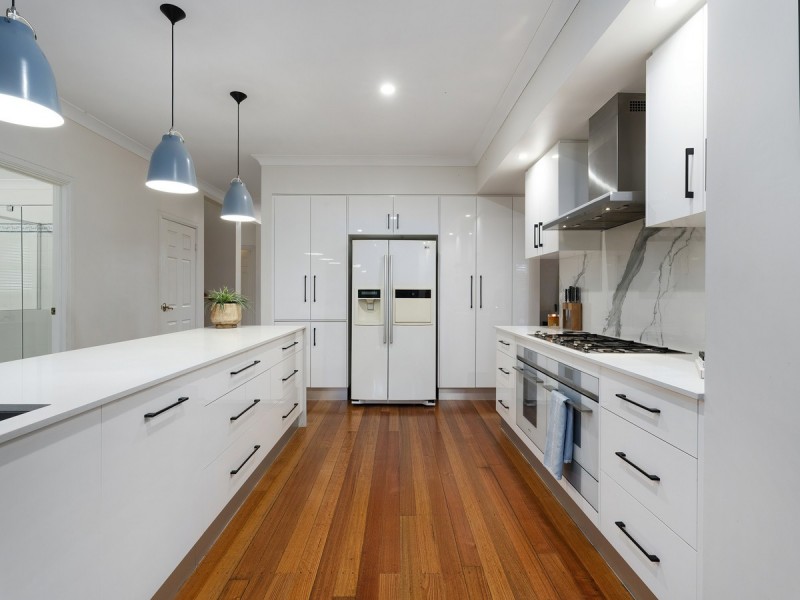 68 Greg Norman Crescent, Parkwood QLD 4214