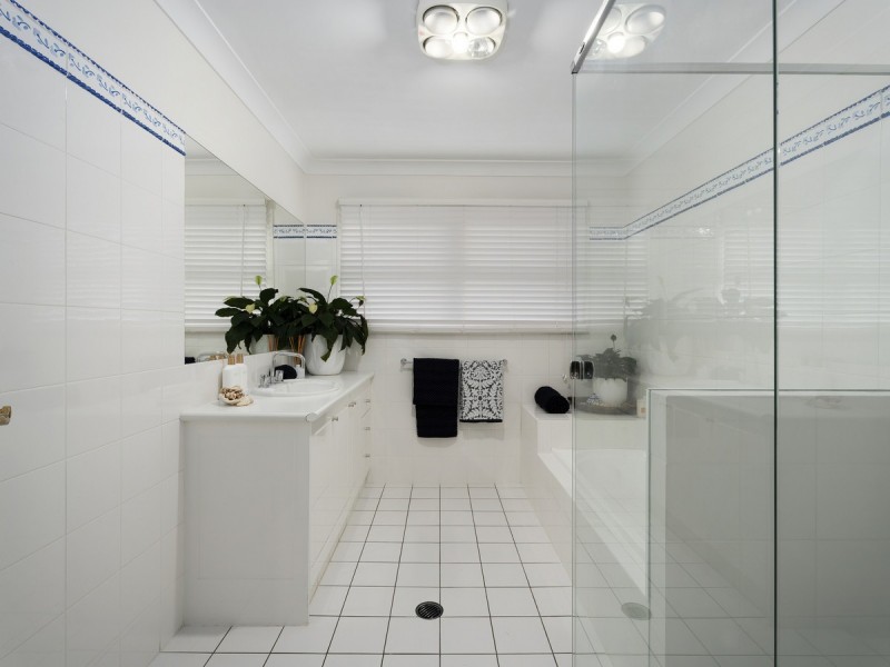 68 Greg Norman Crescent, Parkwood QLD 4214