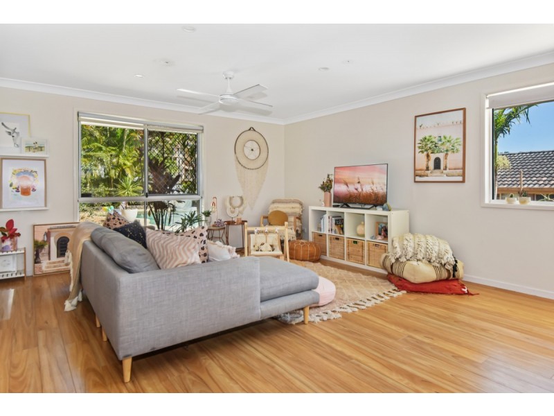 12 Foxhill Court, Carrara QLD 4211