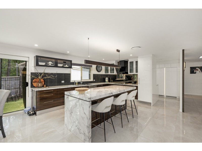 10 Kew Court, Nerang QLD 4211