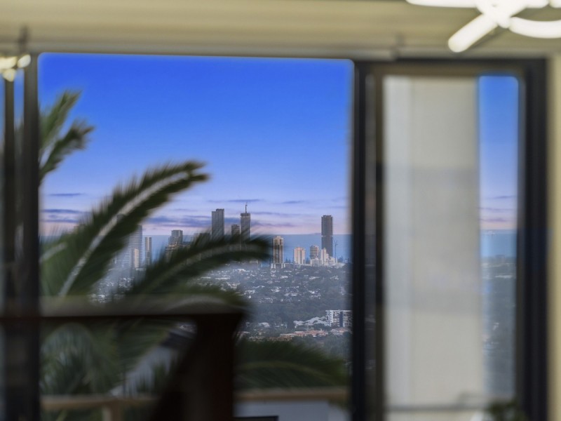 8 Chevron Rise, Highland Park QLD 4211