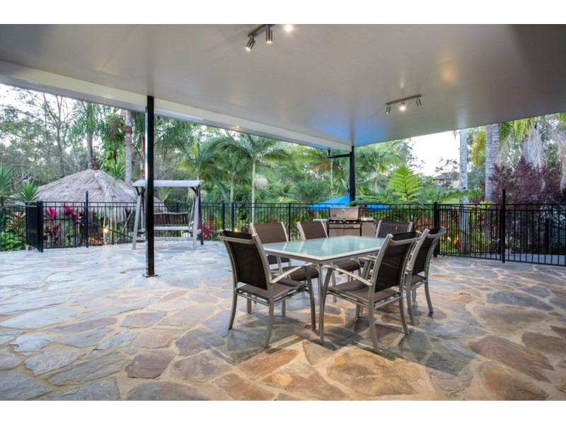 55 Winderadeen Drive, Highland Park QLD 4211