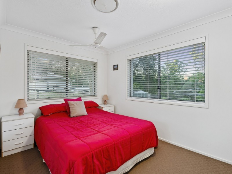 55 Winderadeen Drive, Highland Park QLD 4211
