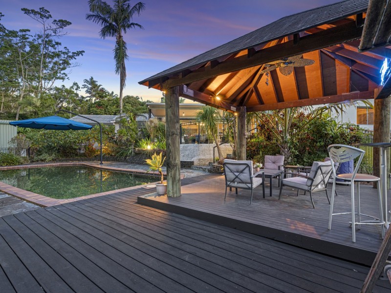 55 Winderadeen Drive, Highland Park QLD 4211