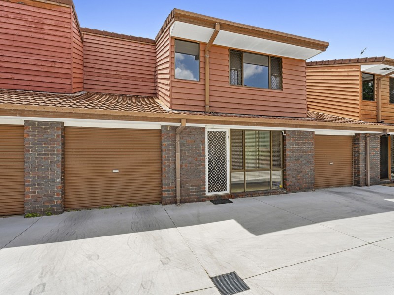 2/6 Parkridge Drive, Molendinar QLD 4214