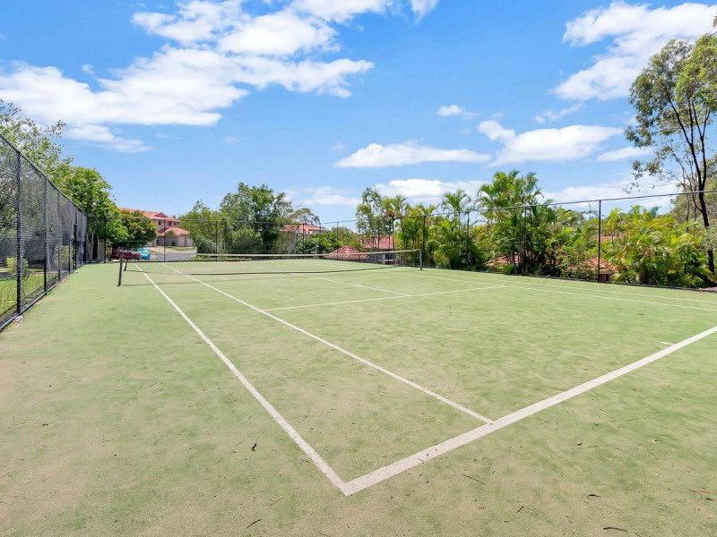 61/3 Arundel Drive, Arundel QLD 4214