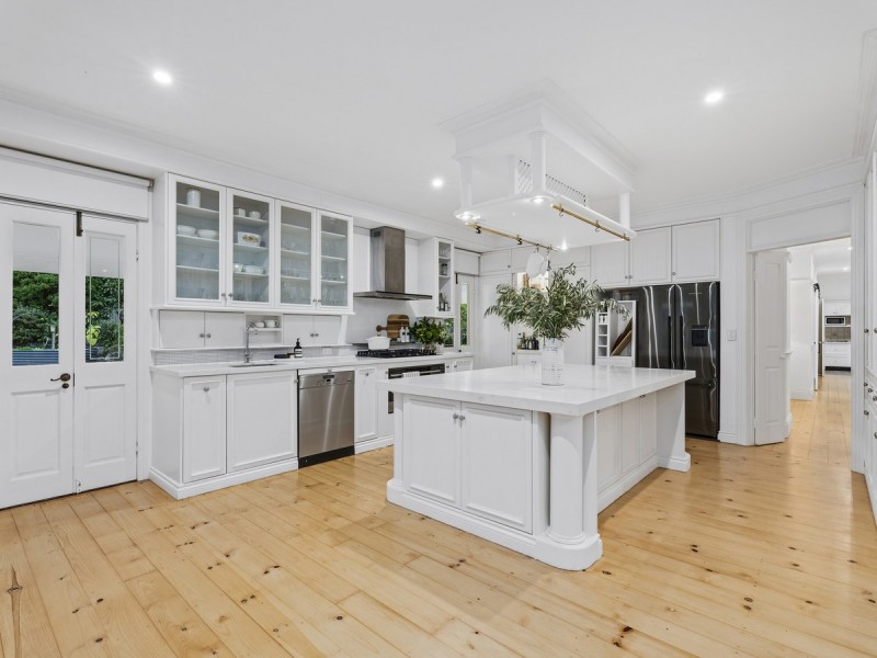3 Donilla Place, Nerang QLD 4211