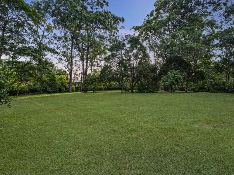 3 Donilla Place, Nerang QLD 4211