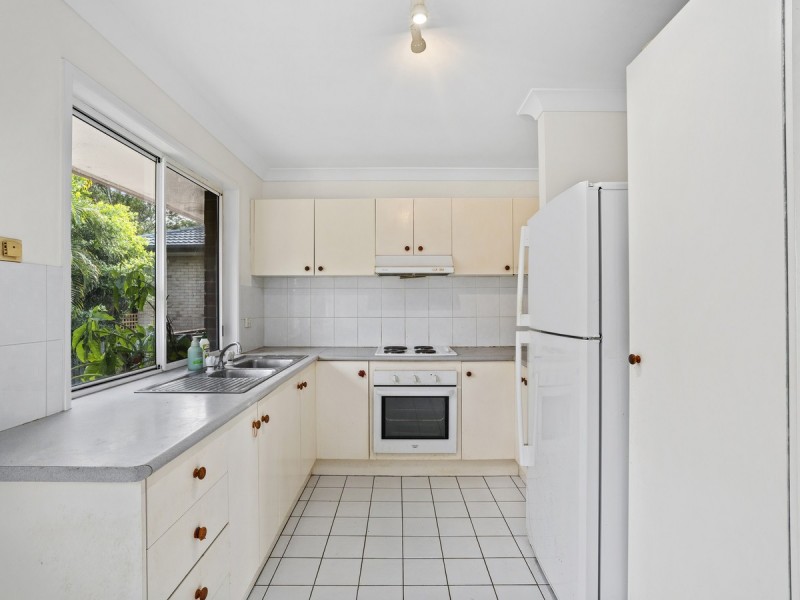 2 Rovere Street, Nerang QLD 4211