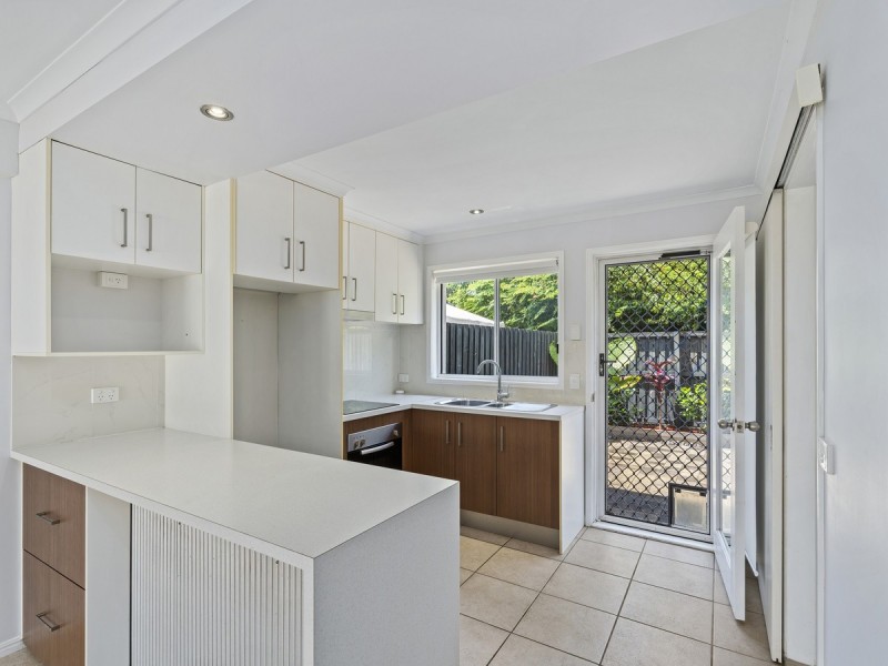 22/125 Pappas Way, Carrara QLD 4211