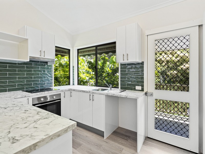 1/3 Fleay Court, Burleigh Heads QLD 4220