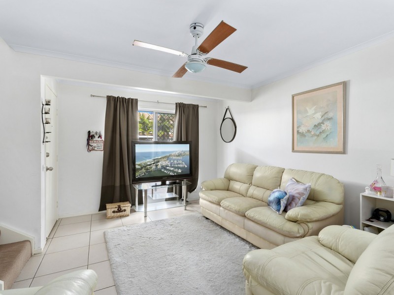 74/125 Pappas Way, Carrara QLD 4211