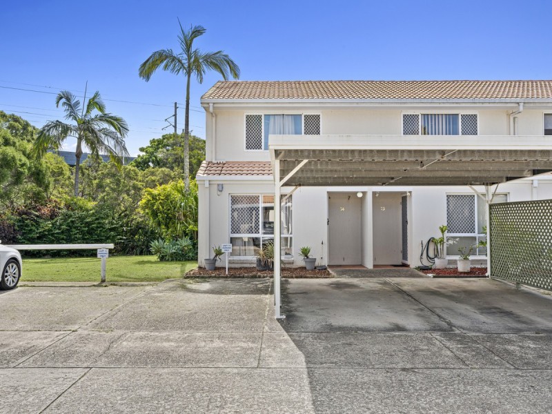 74/125 Pappas Way, Carrara QLD 4211