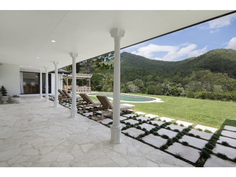 48 Clagiraba Road, Clagiraba QLD 4211