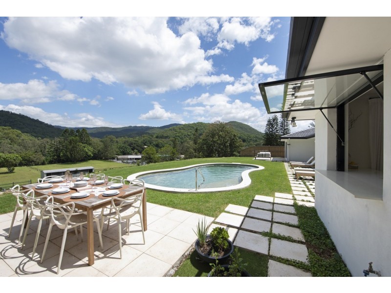 48 Clagiraba Road, Clagiraba QLD 4211